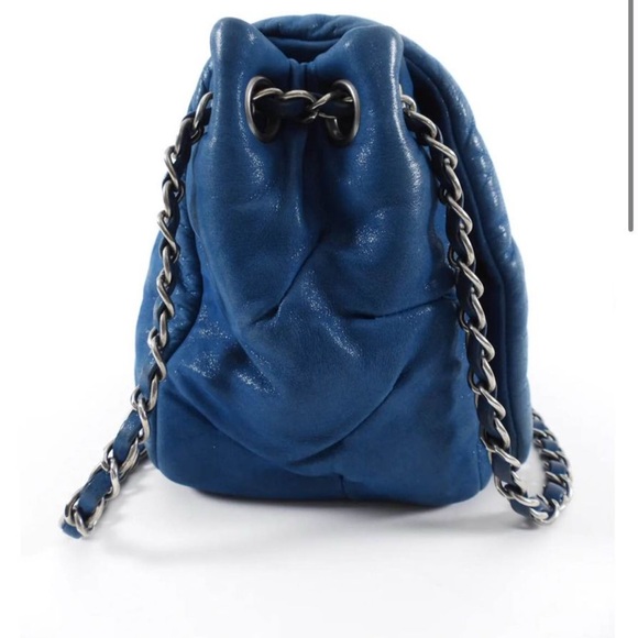 Authentic Chanel Chain Flap Bag - Picture 9 of 10